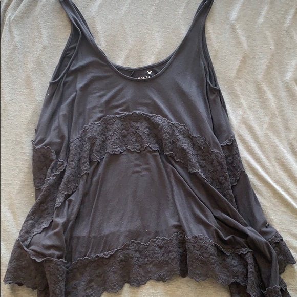 American Eagle Outfitters Tops - Doesn’t fit!